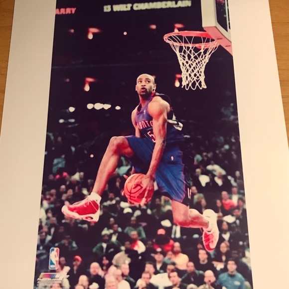 VINCE CARTER RAPTORS 8.5x11 GLOSSY VINTAGE 2000 SLAM DUNK CONTEST REPRINT POSTER - Picture 2 of 5